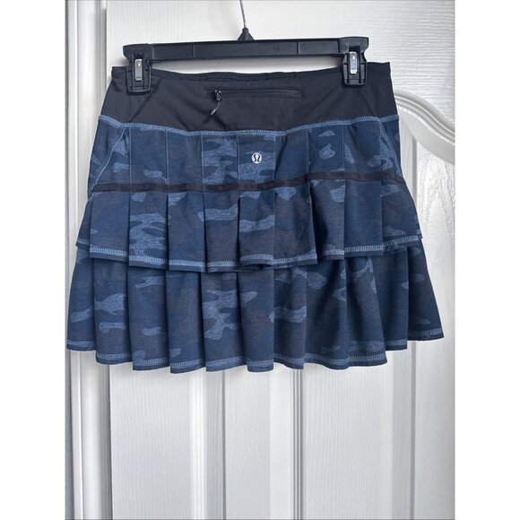 Lululemon Pacesetter Skirt Lotus Camo Blue Navy Teal Size 4 / 29 Inch Waist - Picture 3 of 7